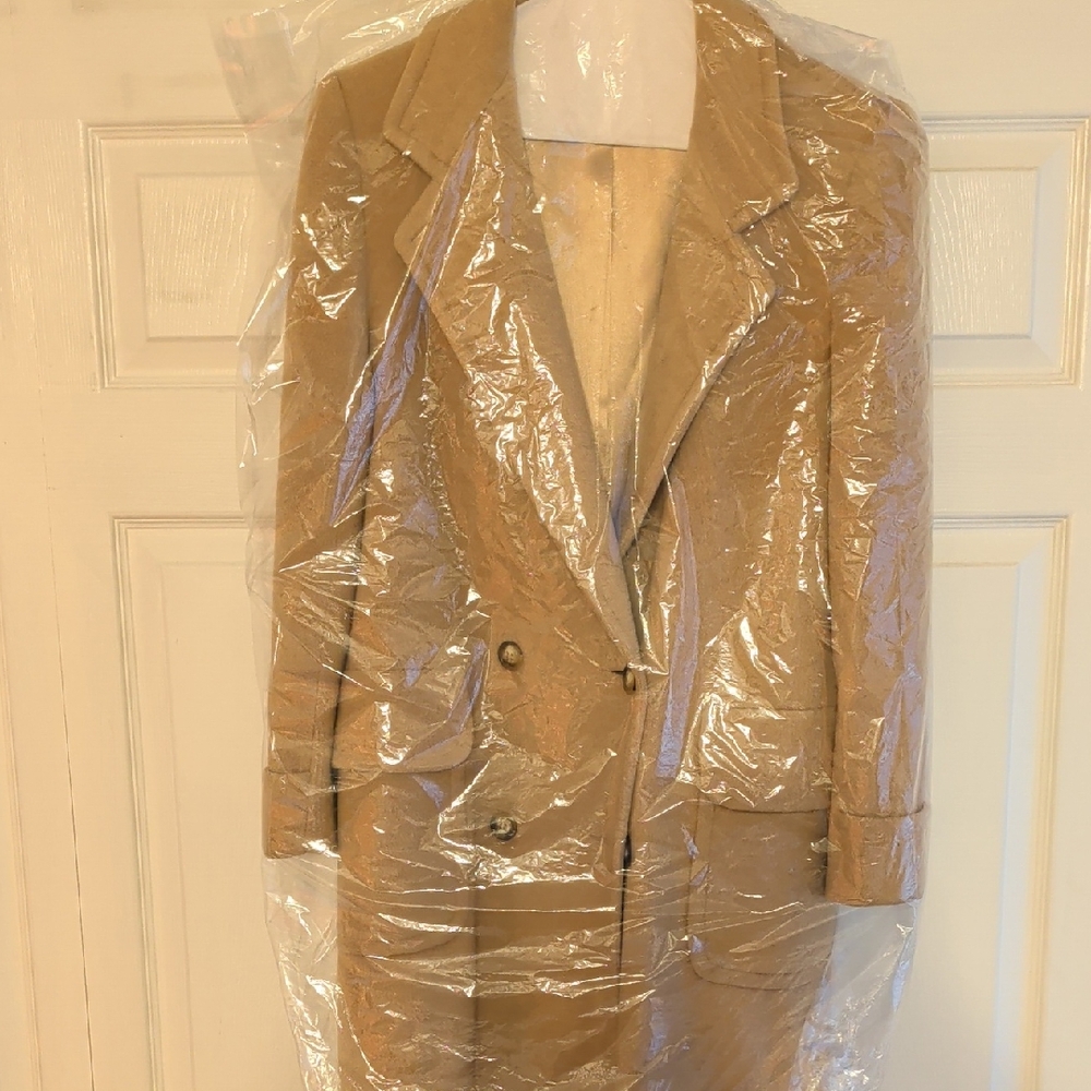 Stunning Coat! Elegant Tan Camel Women's Long Outercoat - Royal, Vintage Piece ! - Picture 2 of 16